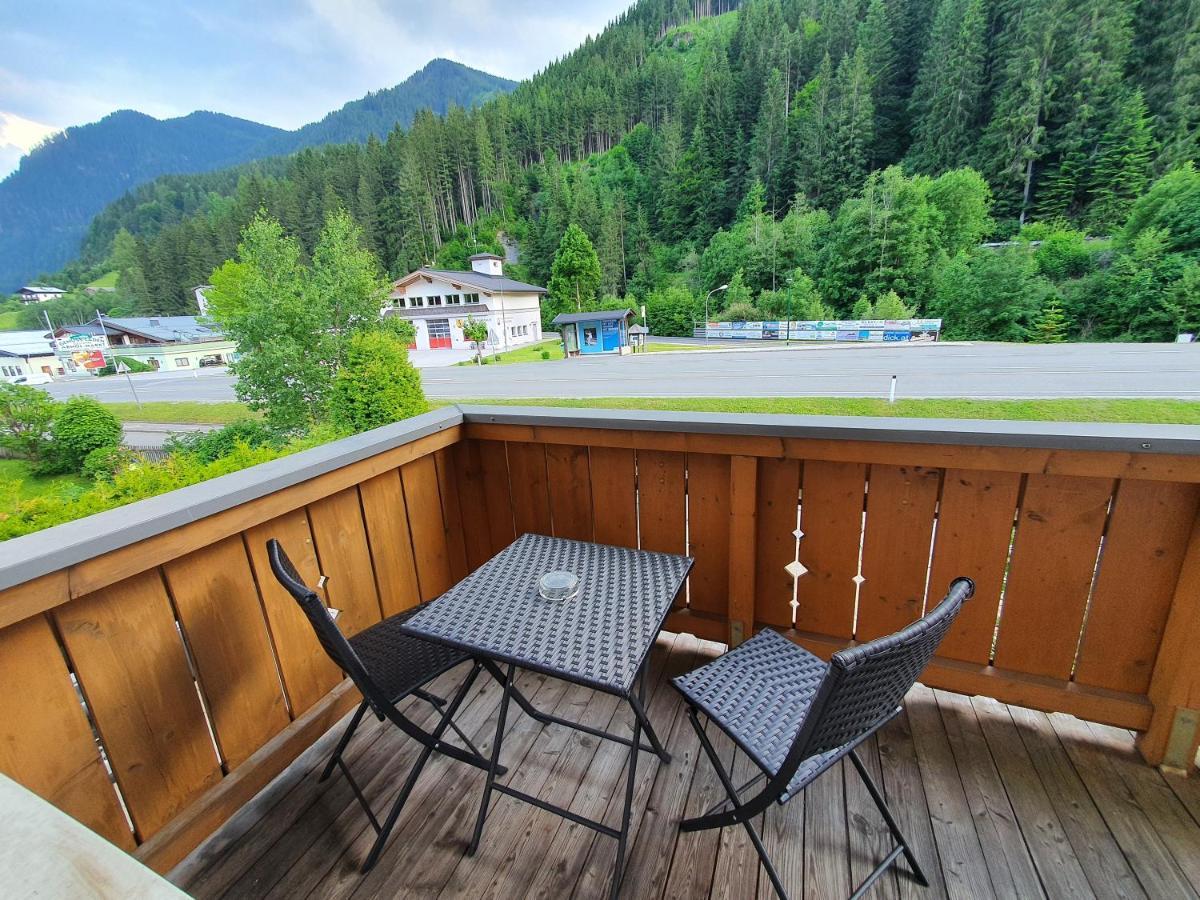 Glemmy Appartements Inkl Sommercard Viehhofen Dış mekan fotoğraf