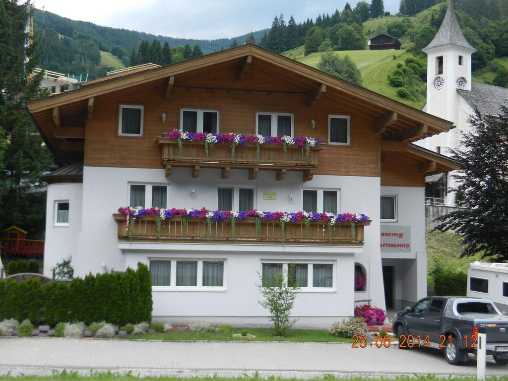 Glemmy Appartements Inkl Sommercard Viehhofen Dış mekan fotoğraf