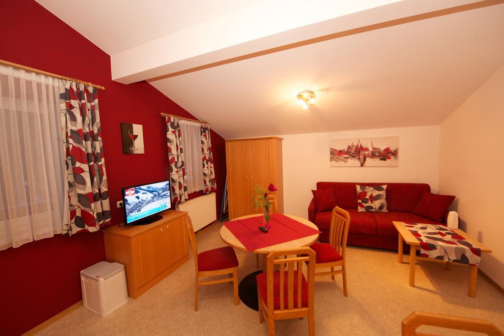 Glemmy Appartements Inkl Sommercard Viehhofen Dış mekan fotoğraf